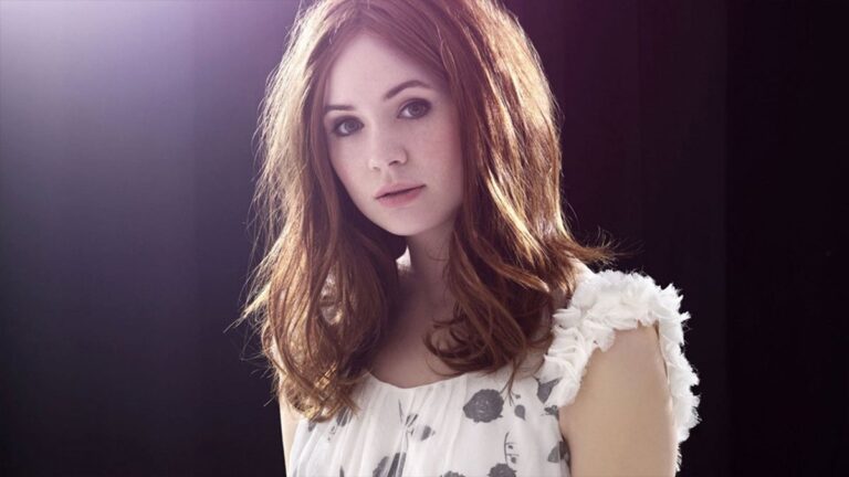 Karen Gillan The Sleeping Dogs Russell Crowe